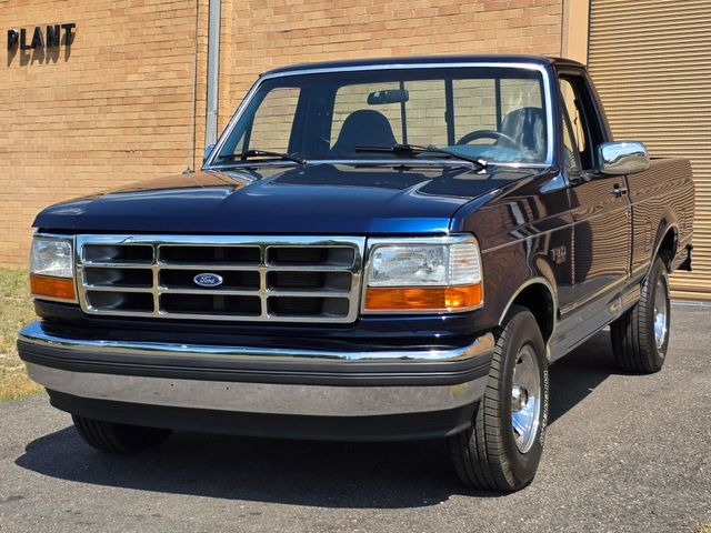 1995 Ford F-150 XLT SWB - 2