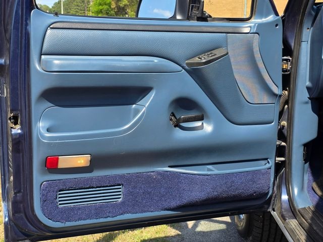 1995 Ford F-150 XLT SWB