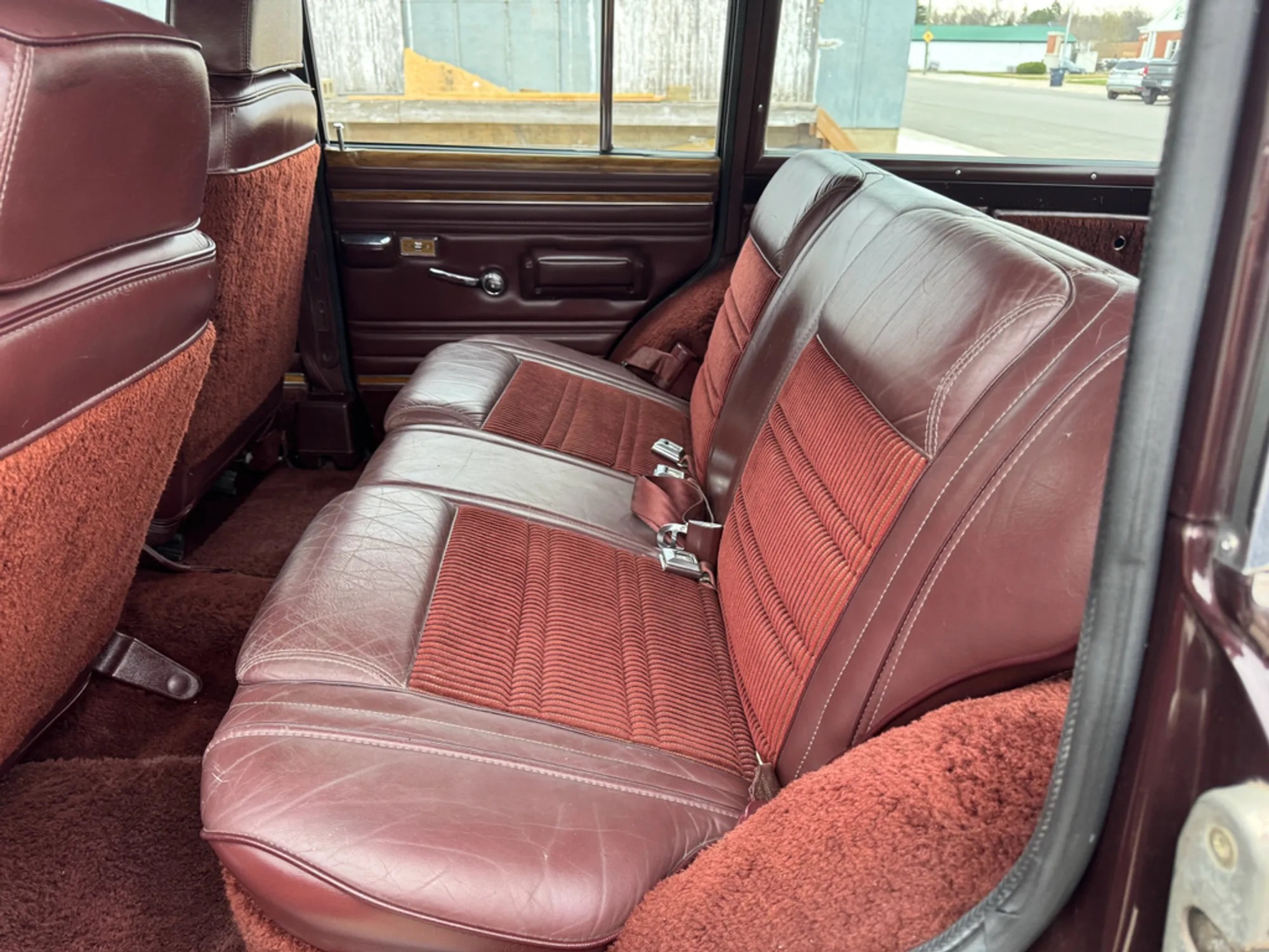 1989 Jeep Grand Wagoneer