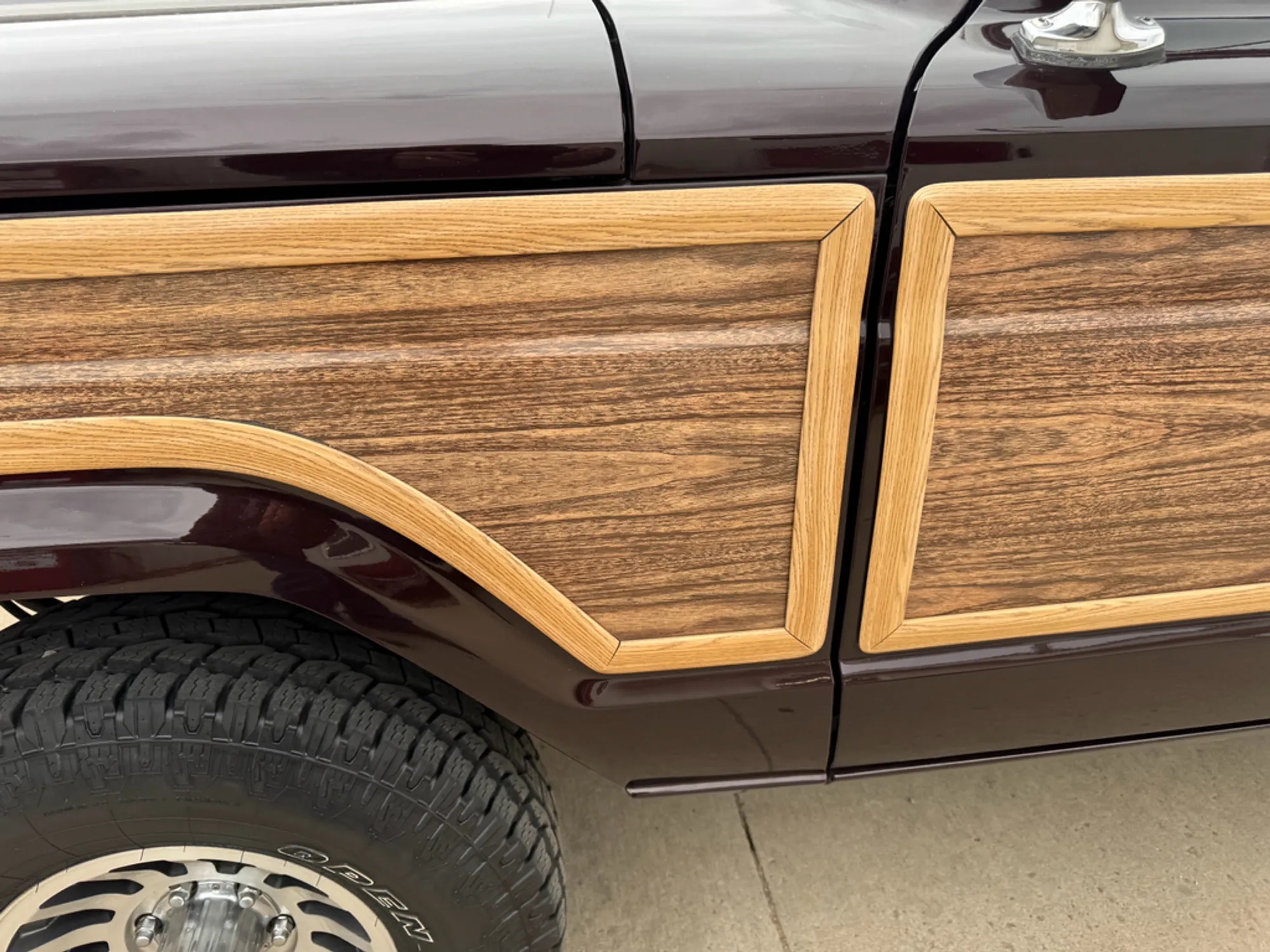 1989 Jeep Grand Wagoneer