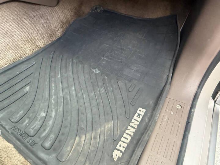 2000 Toyota 4Runner SR5