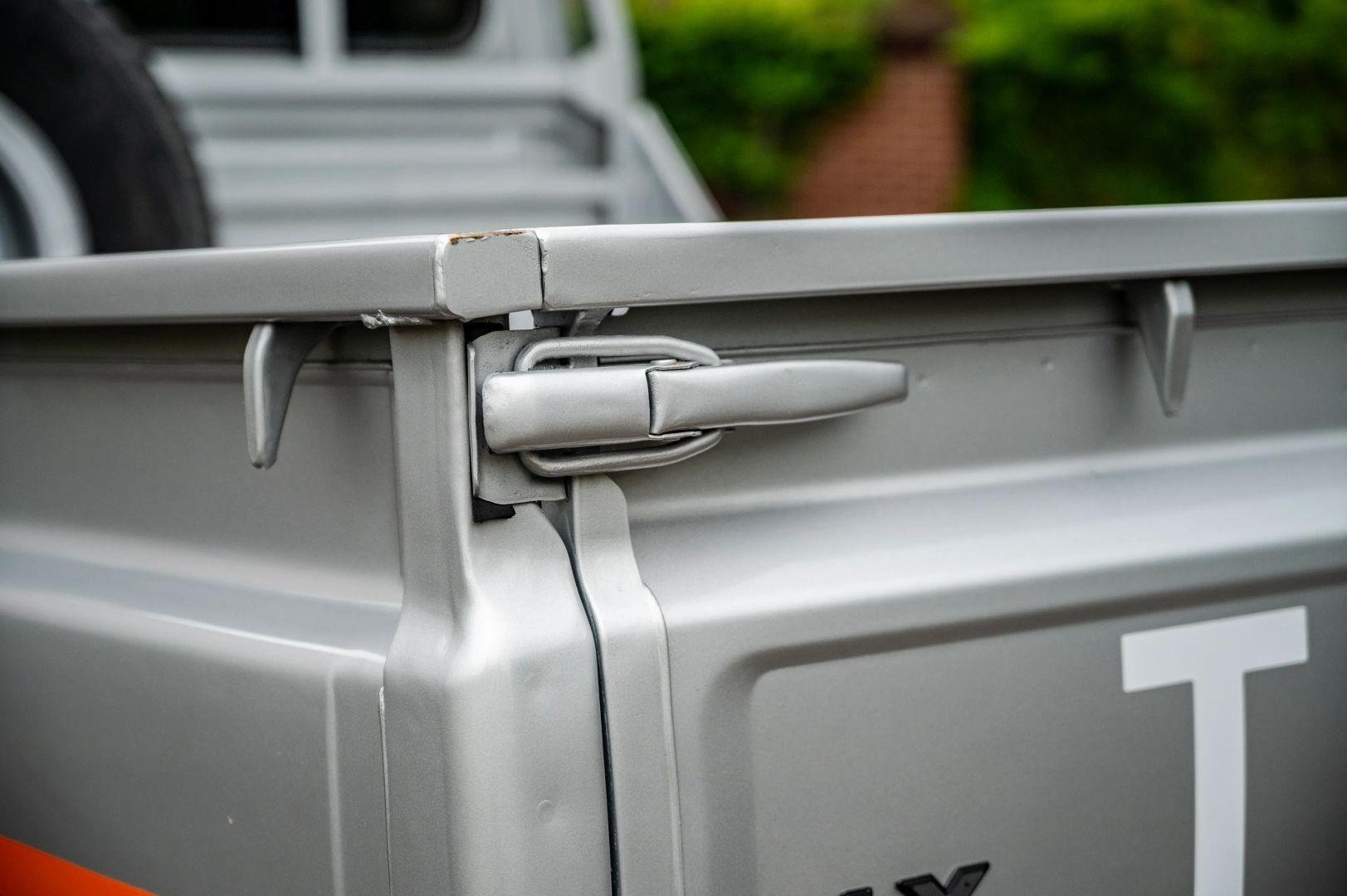 1996 Toyota Land Cruiser FZJ75 Pickup