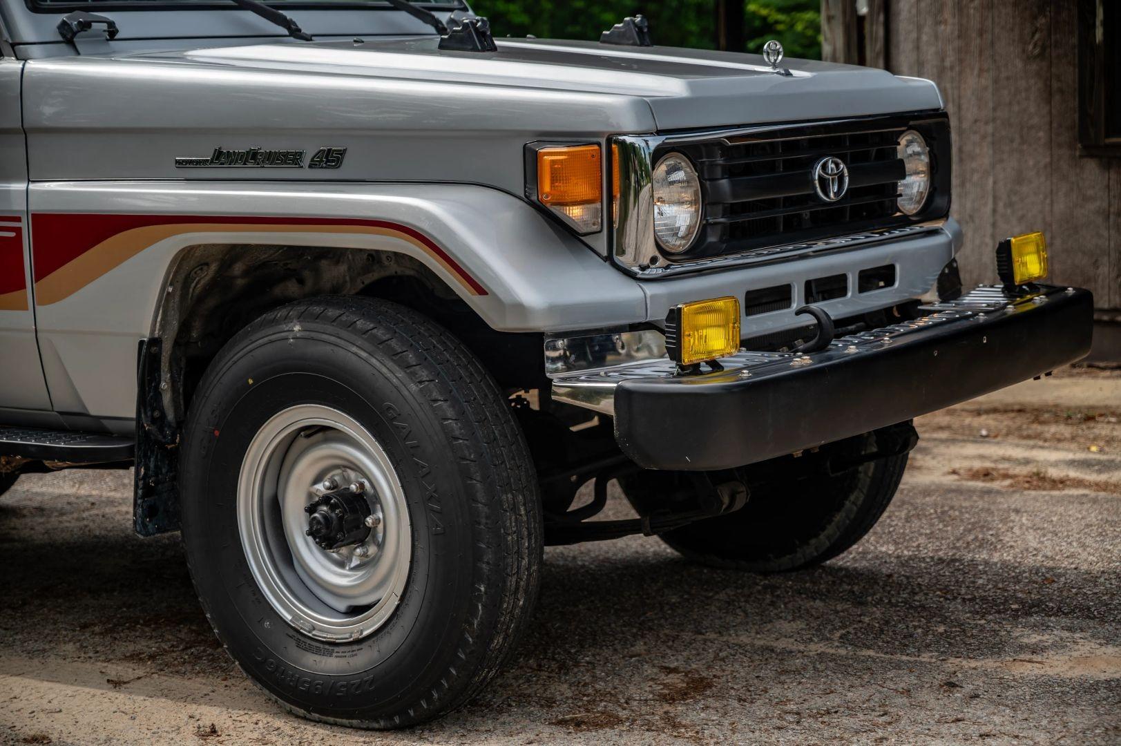1996 Toyota Land Cruiser FZJ75 Pickup - 3