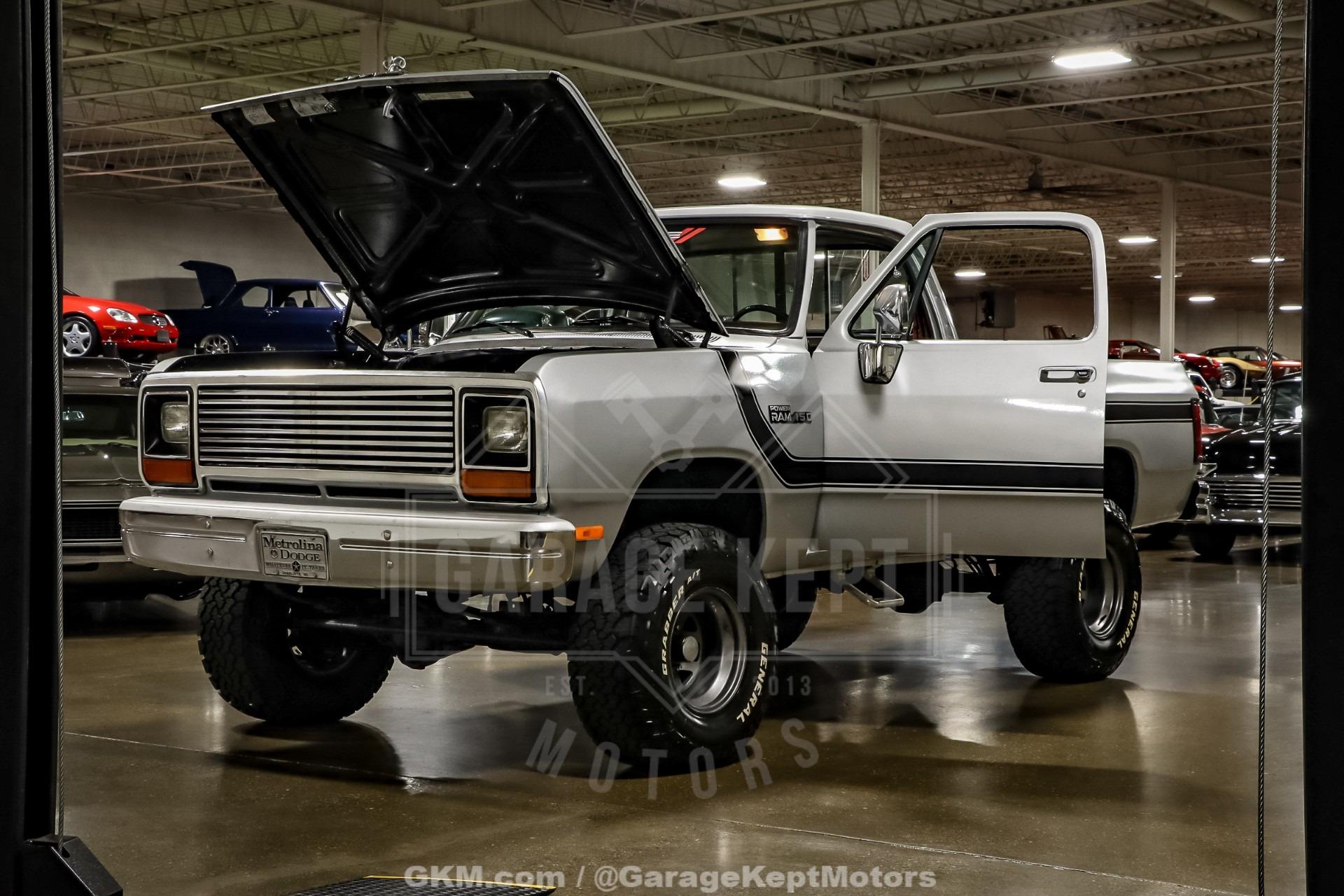 1986 Dodge Ram W100
