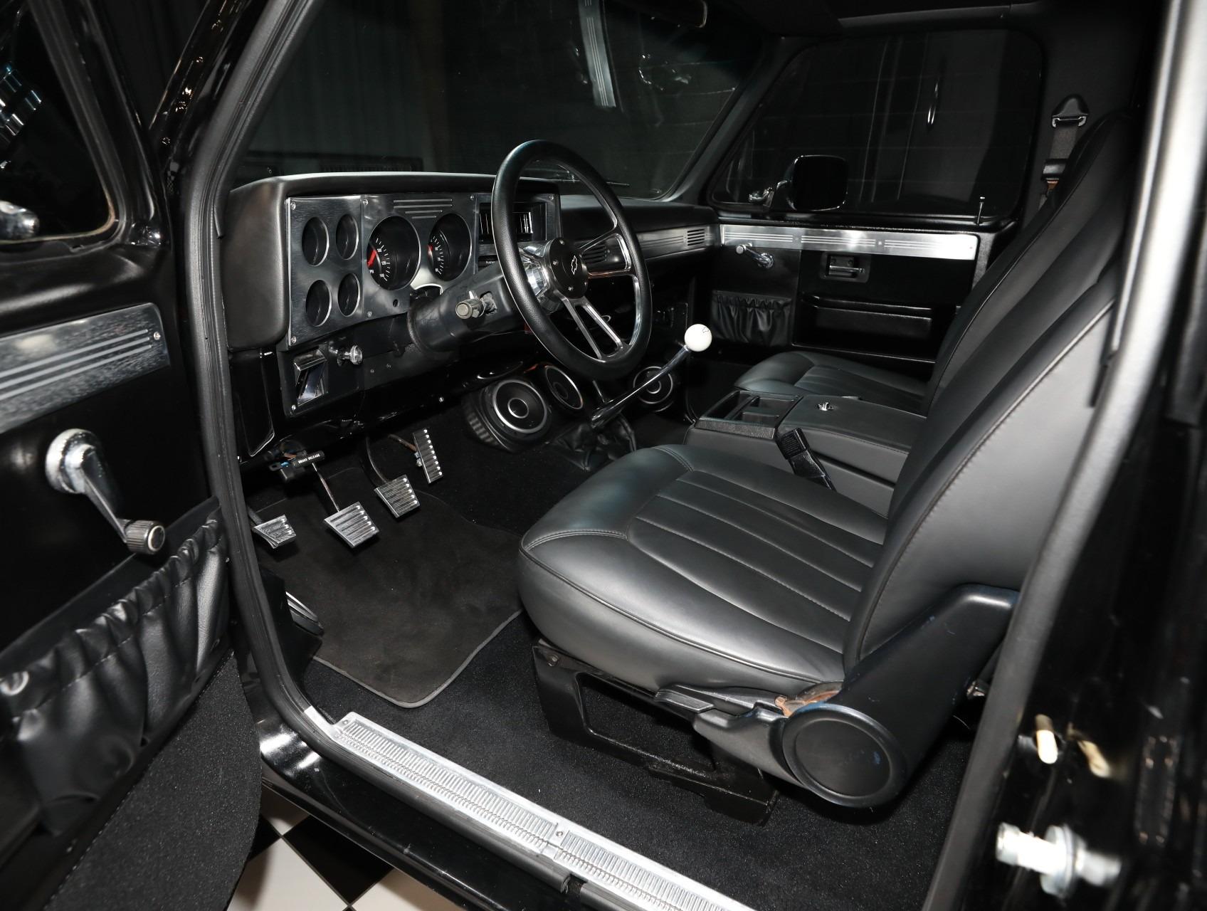 1987 Chevrolet K5 Blazer - 4