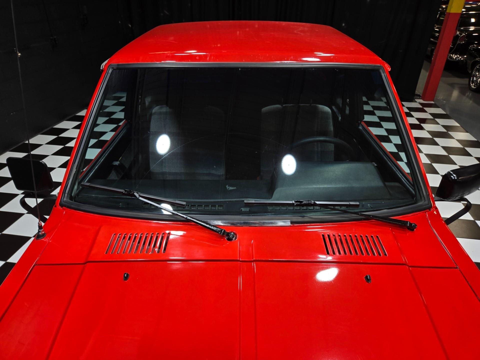 1985 Nissan 720 King Cab Deluxe