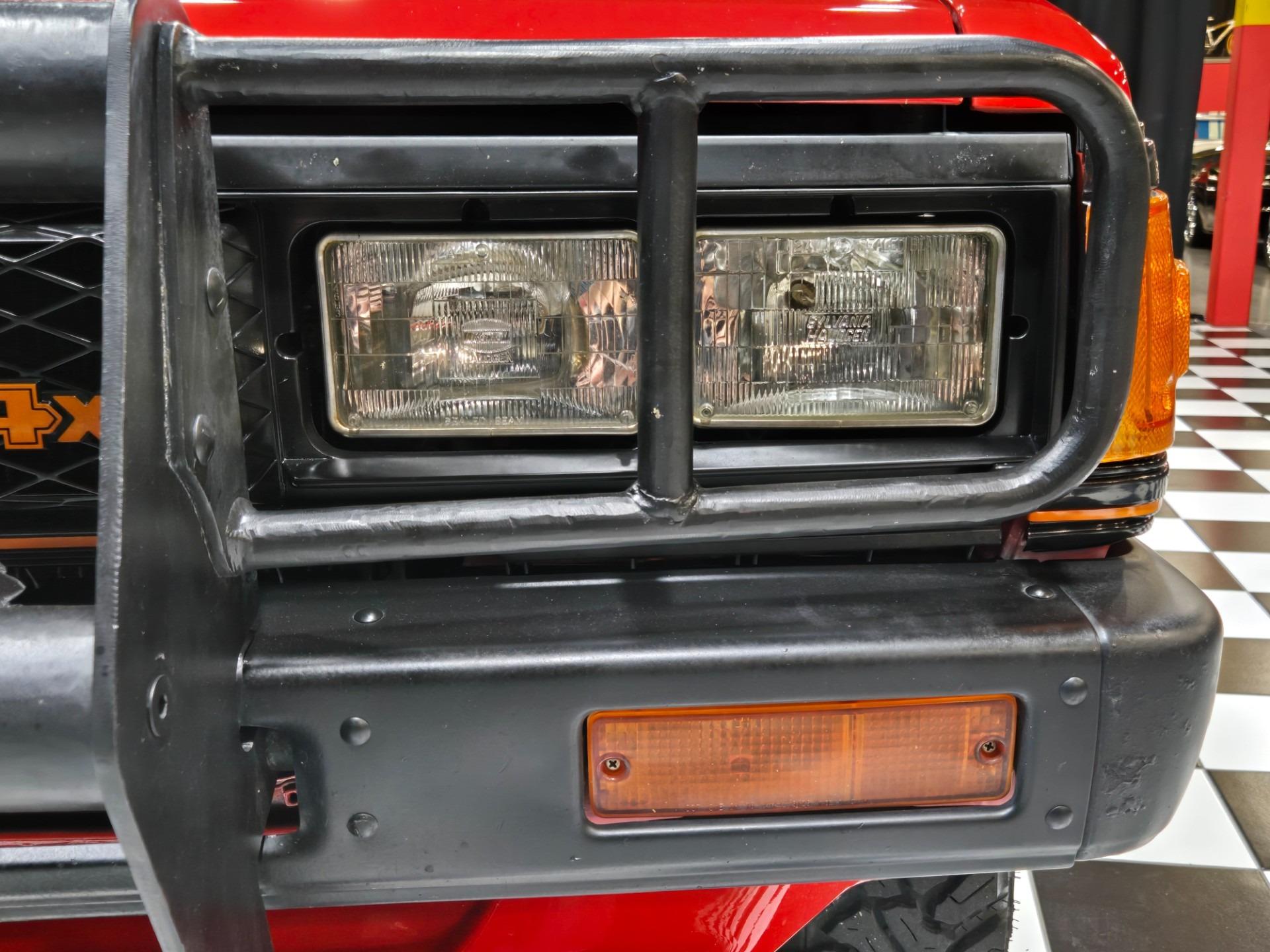 1985 Nissan 720 King Cab Deluxe