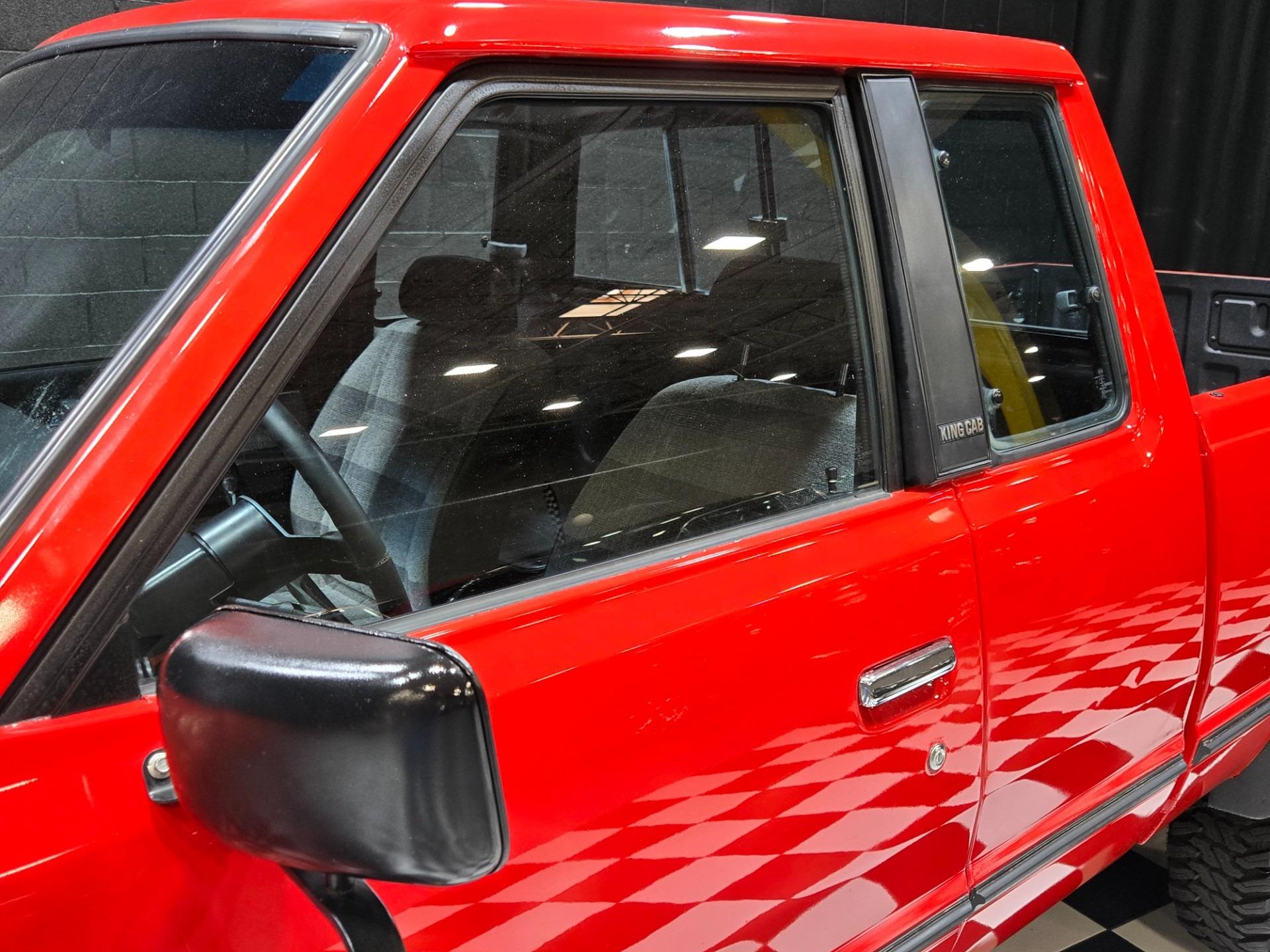 1985 Nissan 720 King Cab Deluxe