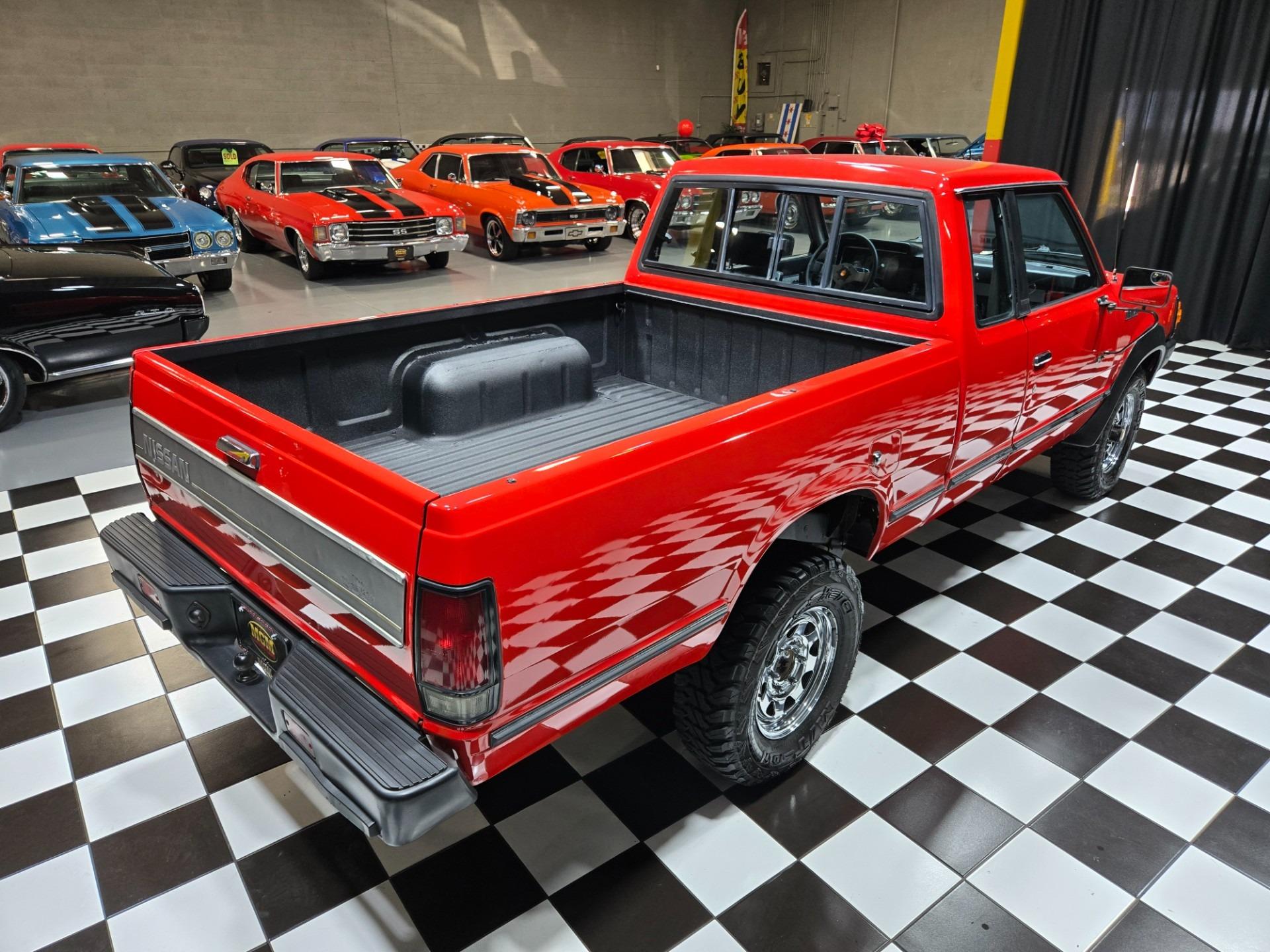 1985 Nissan 720 King Cab Deluxe - 4