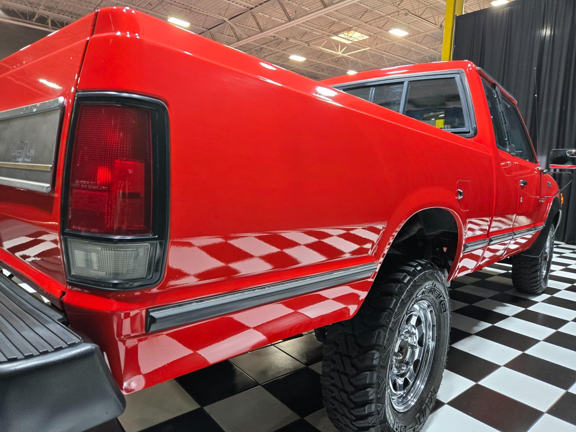 1985 Nissan 720 King Cab Deluxe