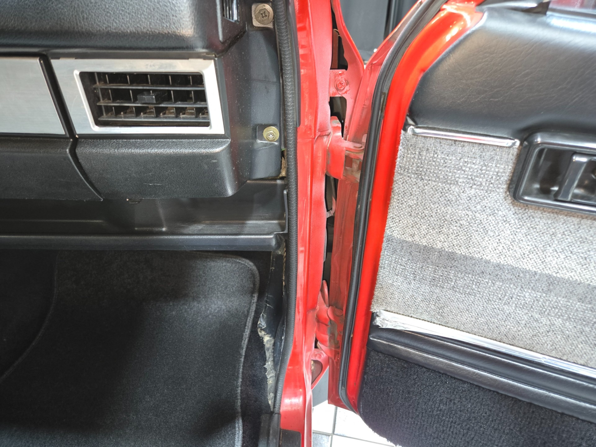 1985 Nissan Pickup Deluxe