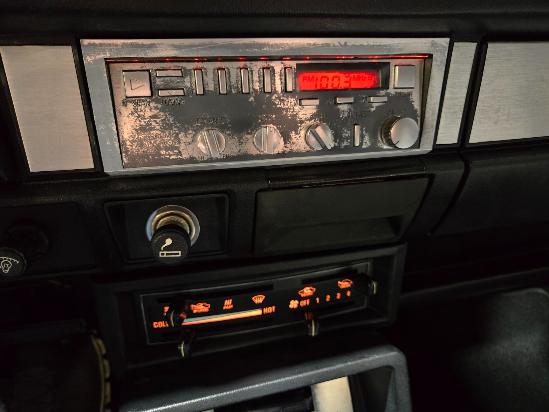 1985 Nissan Pickup Deluxe