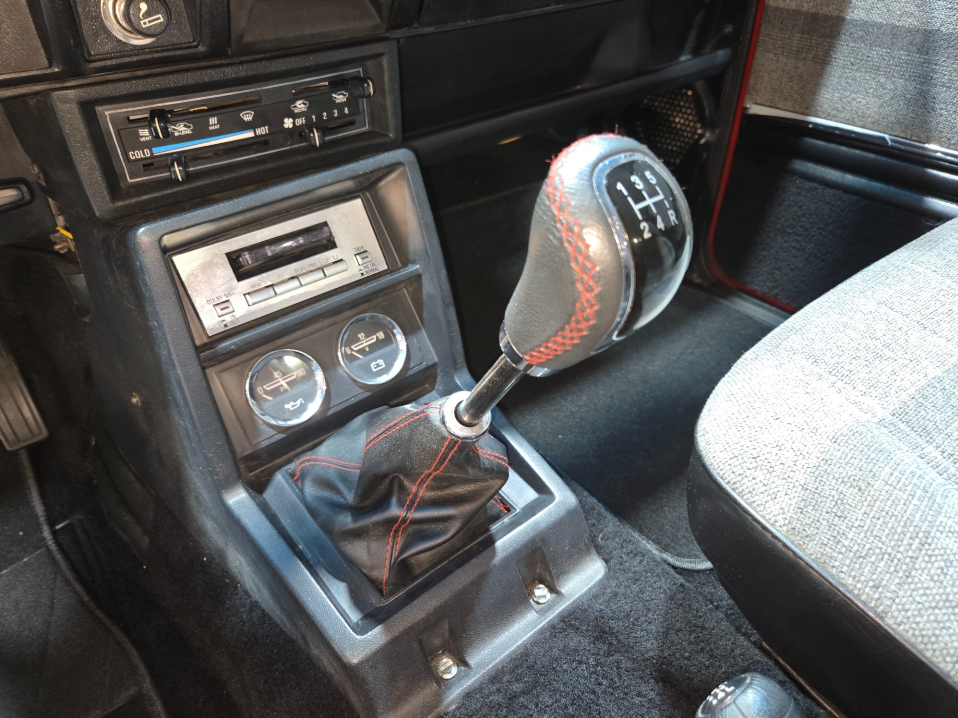 1985 Nissan Pickup Deluxe