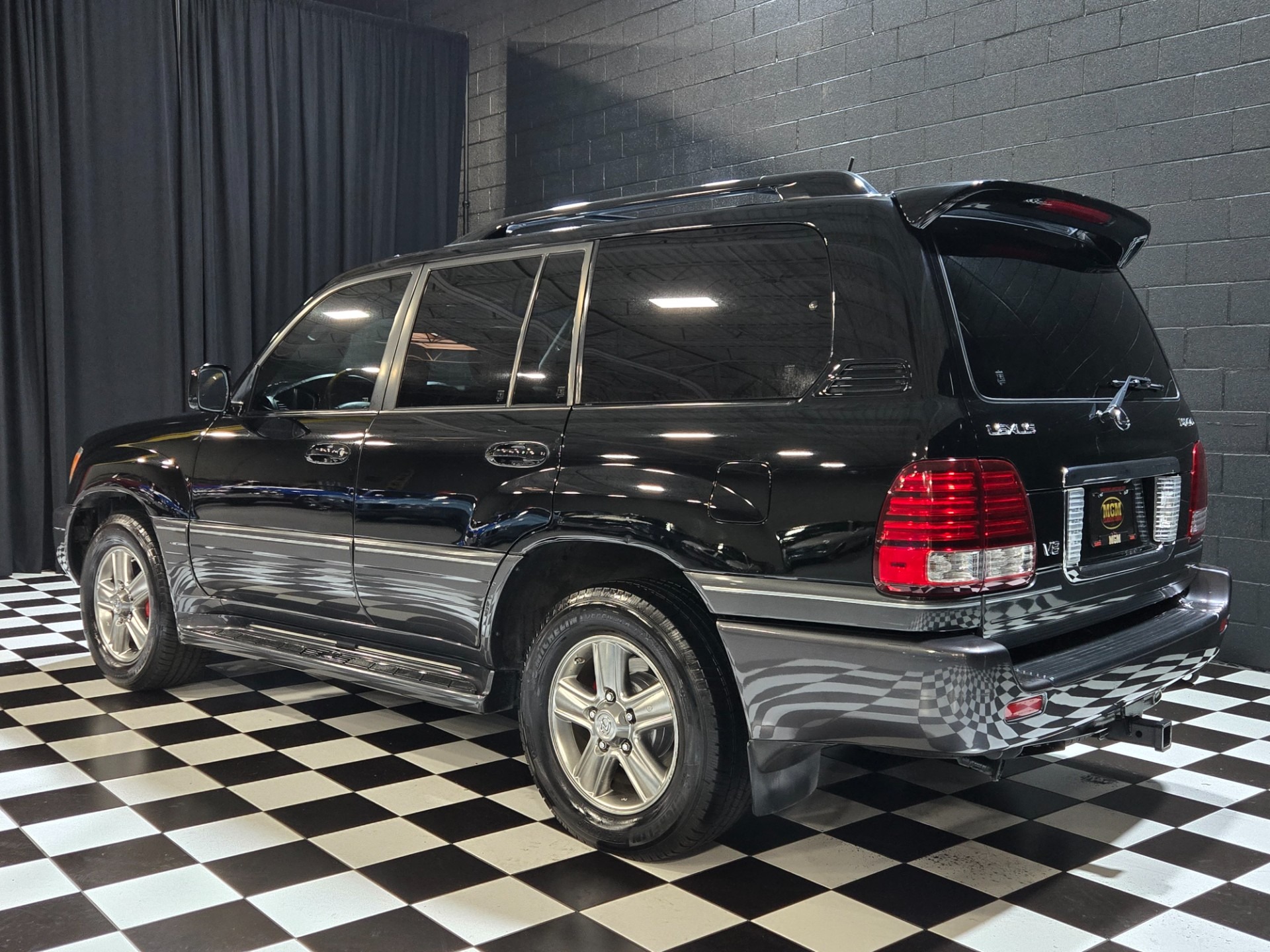 2007 Lexus LX 470 - 3