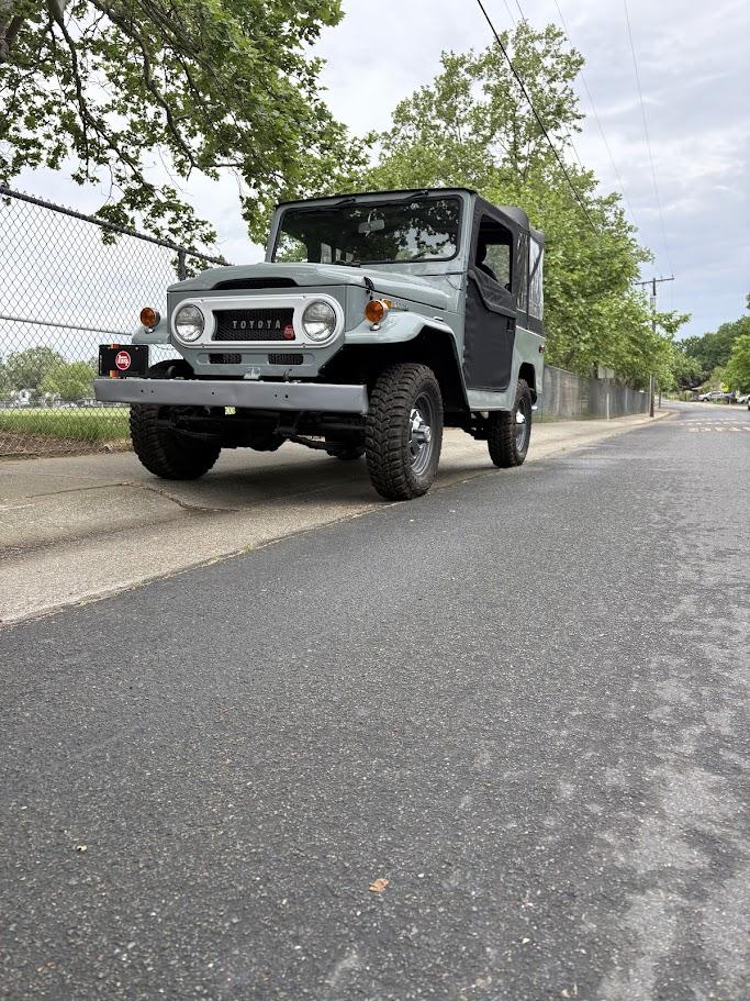 1972 Toyota Land Cruiser FJ40 - 2