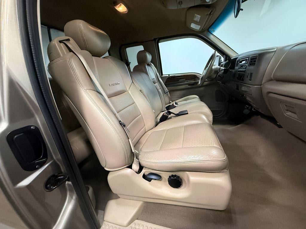 2002 Ford F-250 Super Duty Lariat