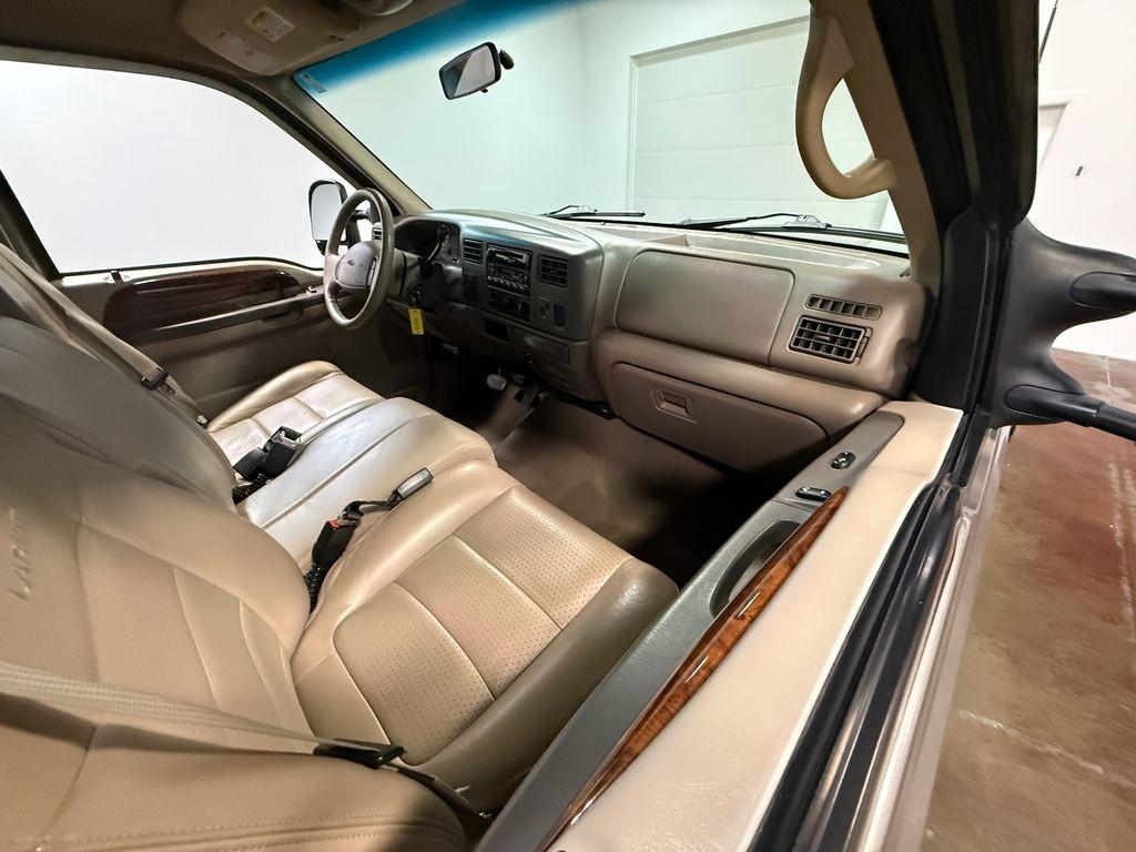 2002 Ford F-250 Super Duty Lariat