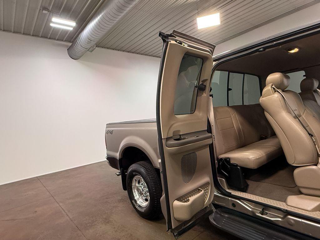 2002 Ford F-250 Super Duty Lariat