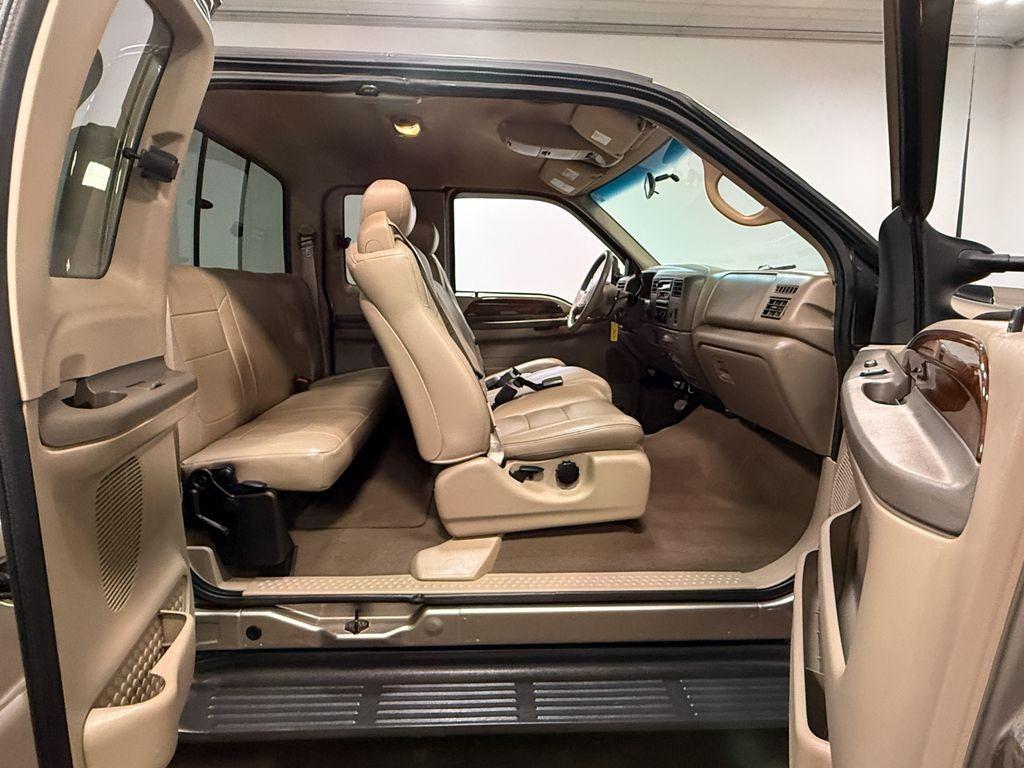 2002 Ford F-250 Super Duty Lariat