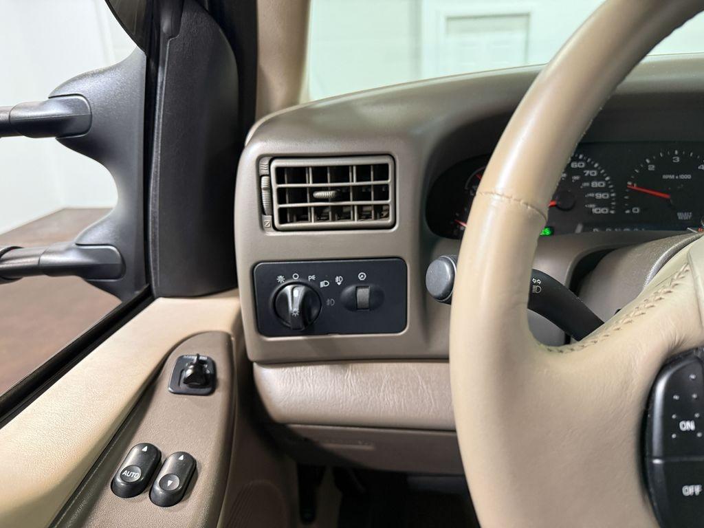 2002 Ford F-250 Super Duty Lariat