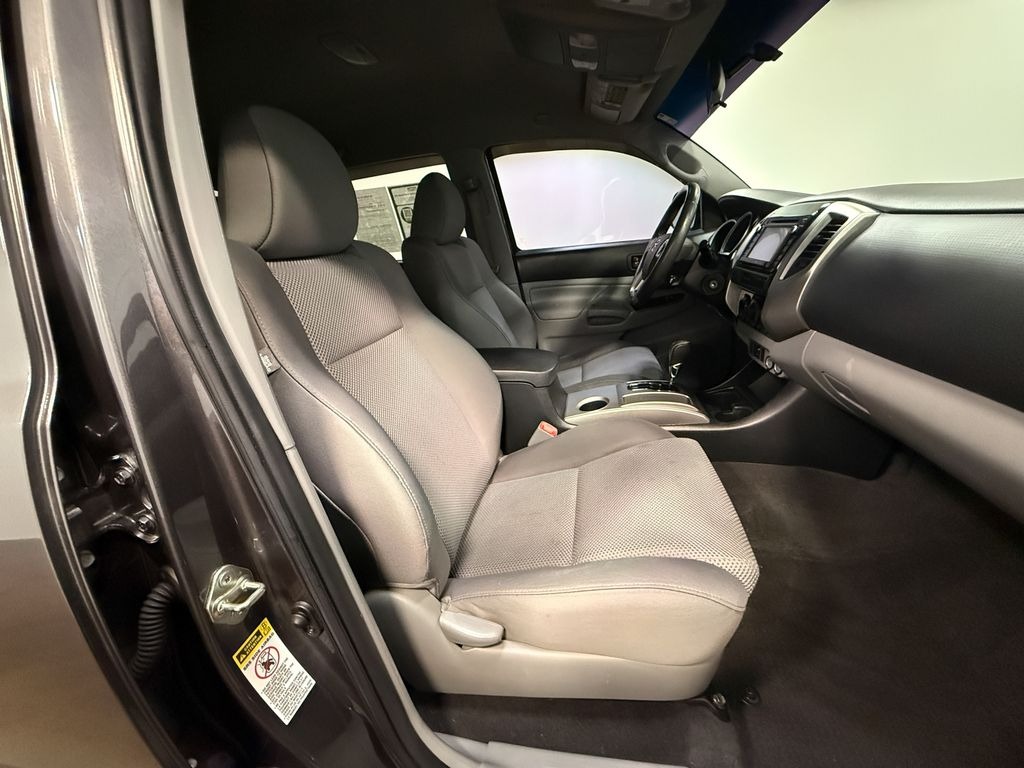 2015 Toyota Tacoma PreRunner - 4