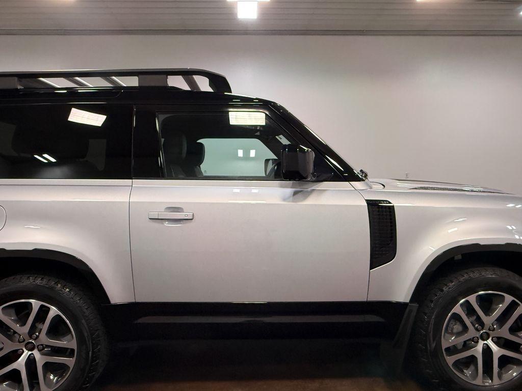 2022 Land Rover Defender 90 X-Dynamic S
