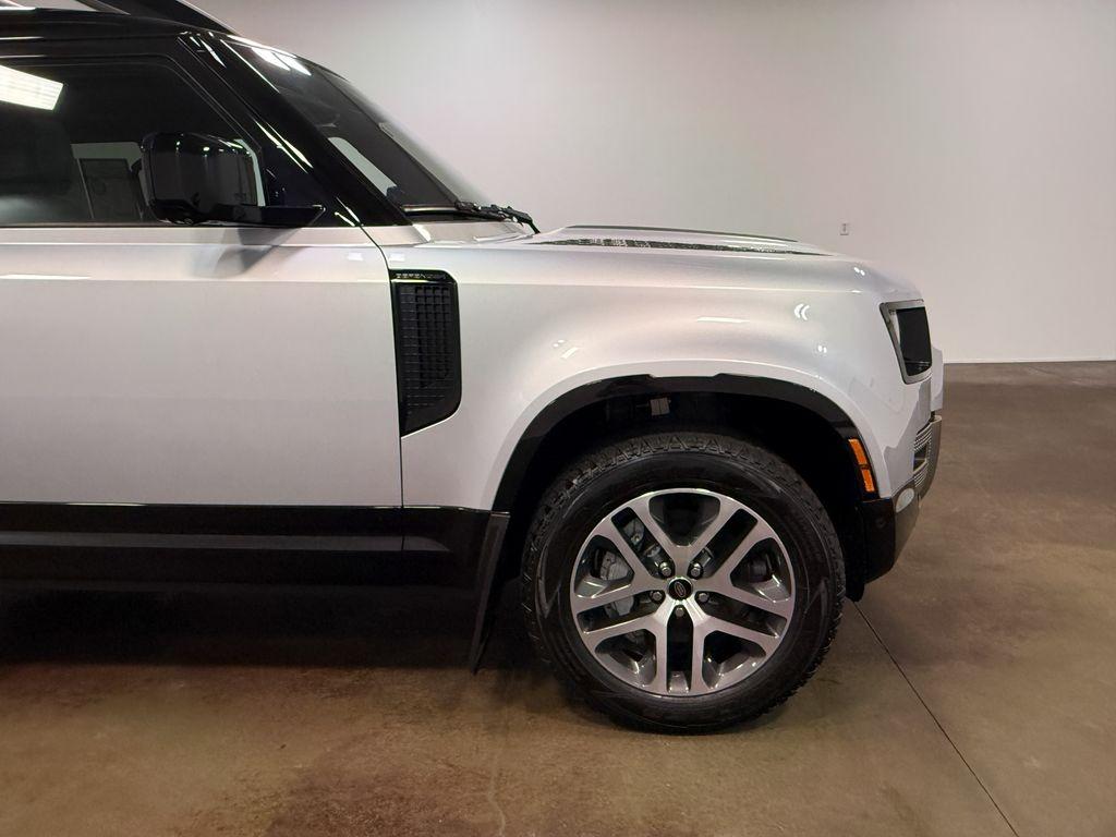 2022 Land Rover Defender 90 X-Dynamic S
