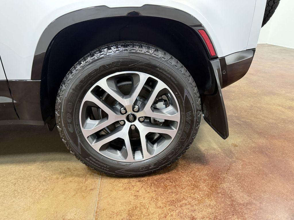 2022 Land Rover Defender 90 X-Dynamic S