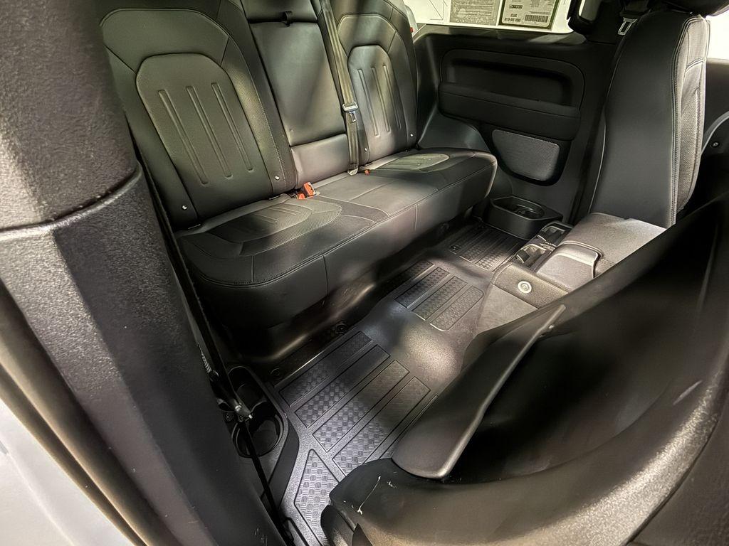 2022 Land Rover Defender 90 X-Dynamic S