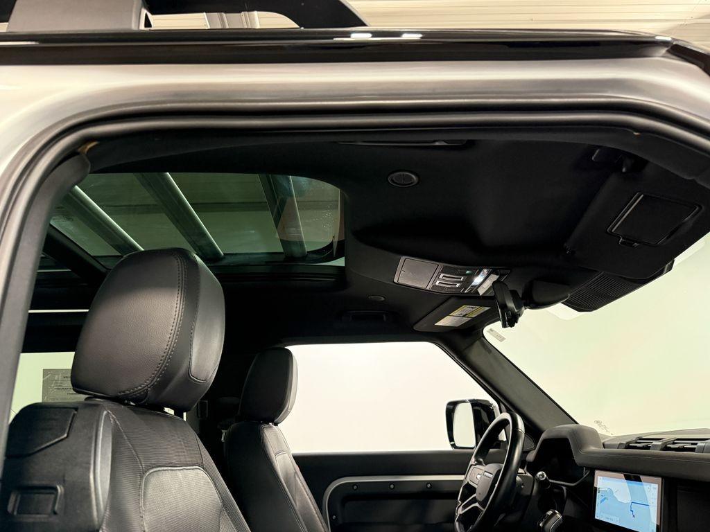 2022 Land Rover Defender 90 X-Dynamic S