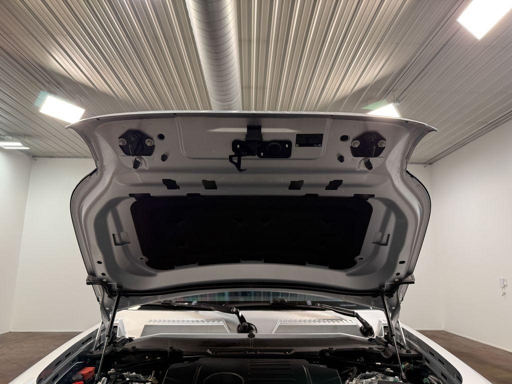 2022 Land Rover Defender 90 X-Dynamic S