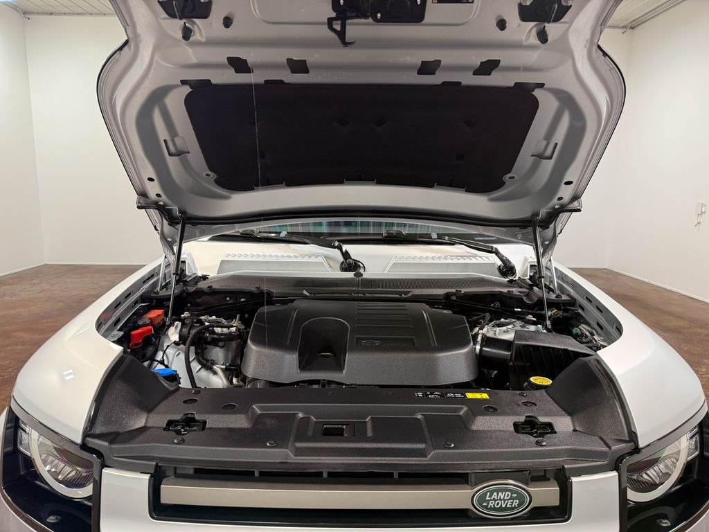 2022 Land Rover Defender 90 X-Dynamic S