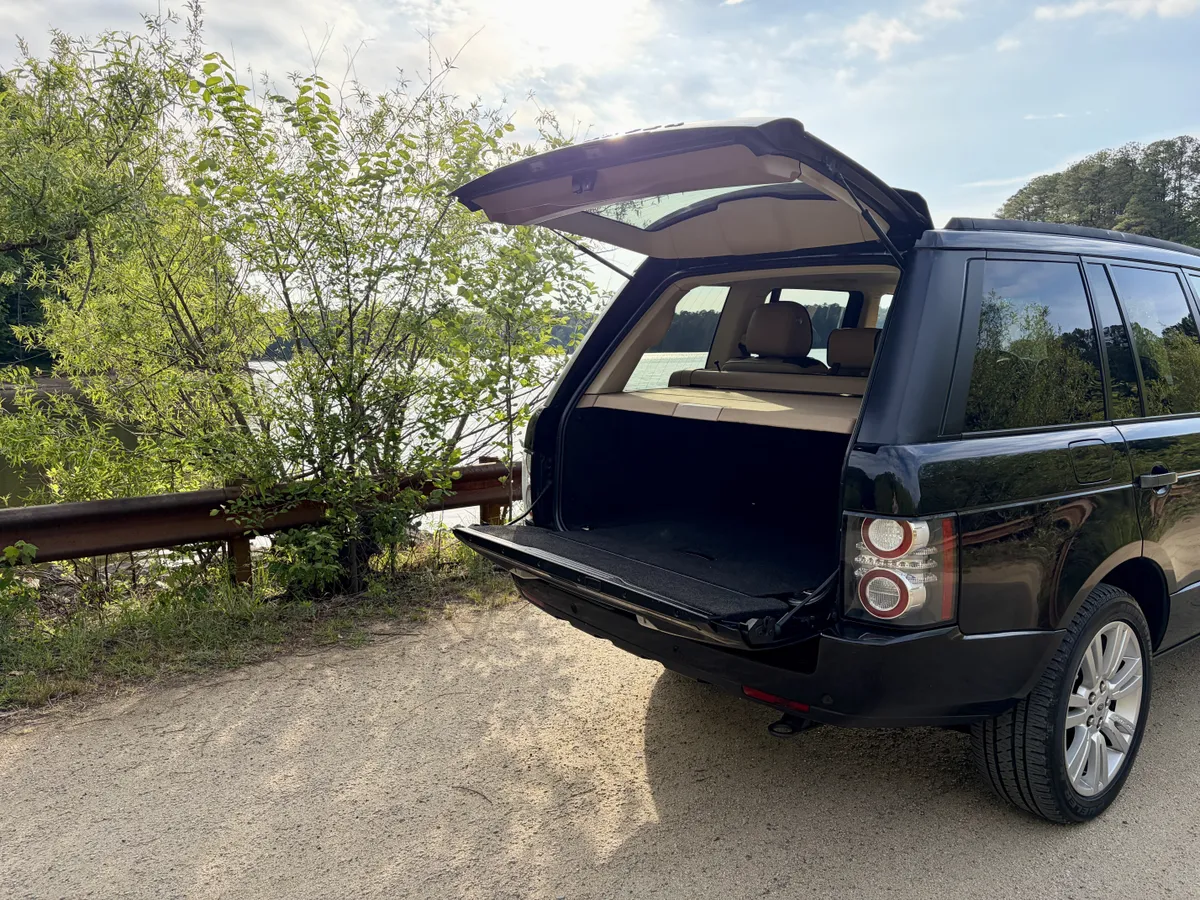2011 Land Rover Range Rover HSE Luxury