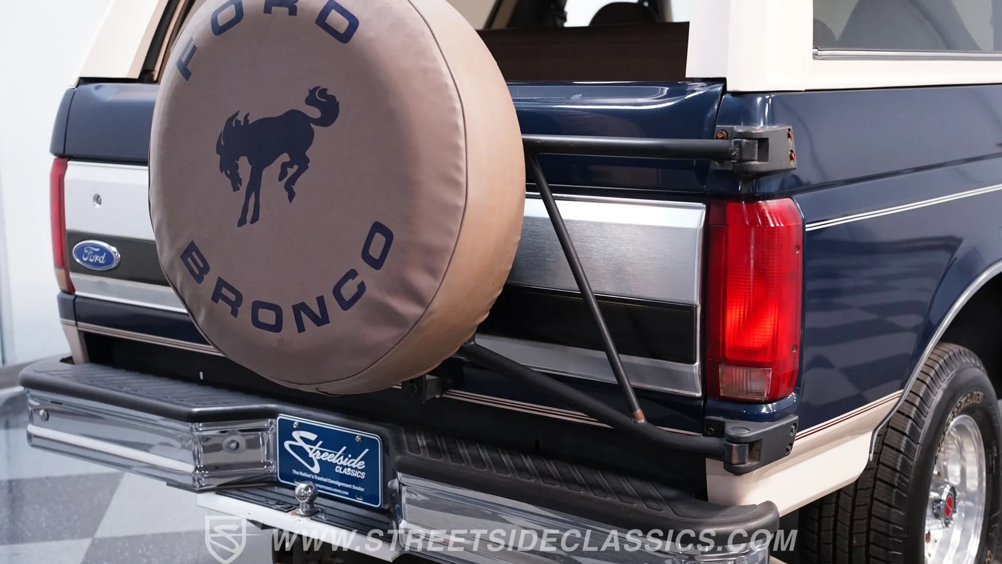 1992 Ford Bronco Eddie Bauer