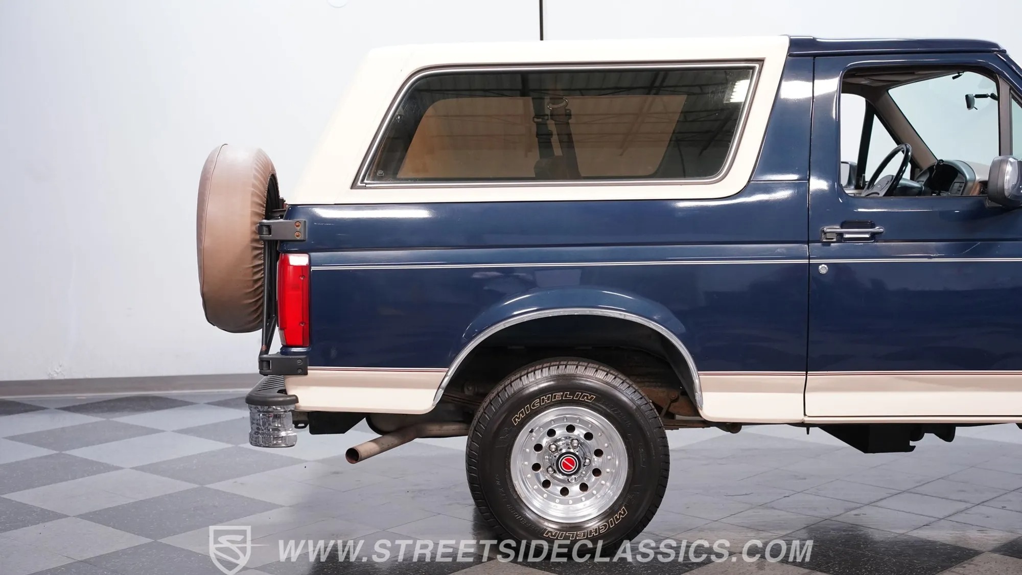 1992 Ford Bronco Eddie Bauer