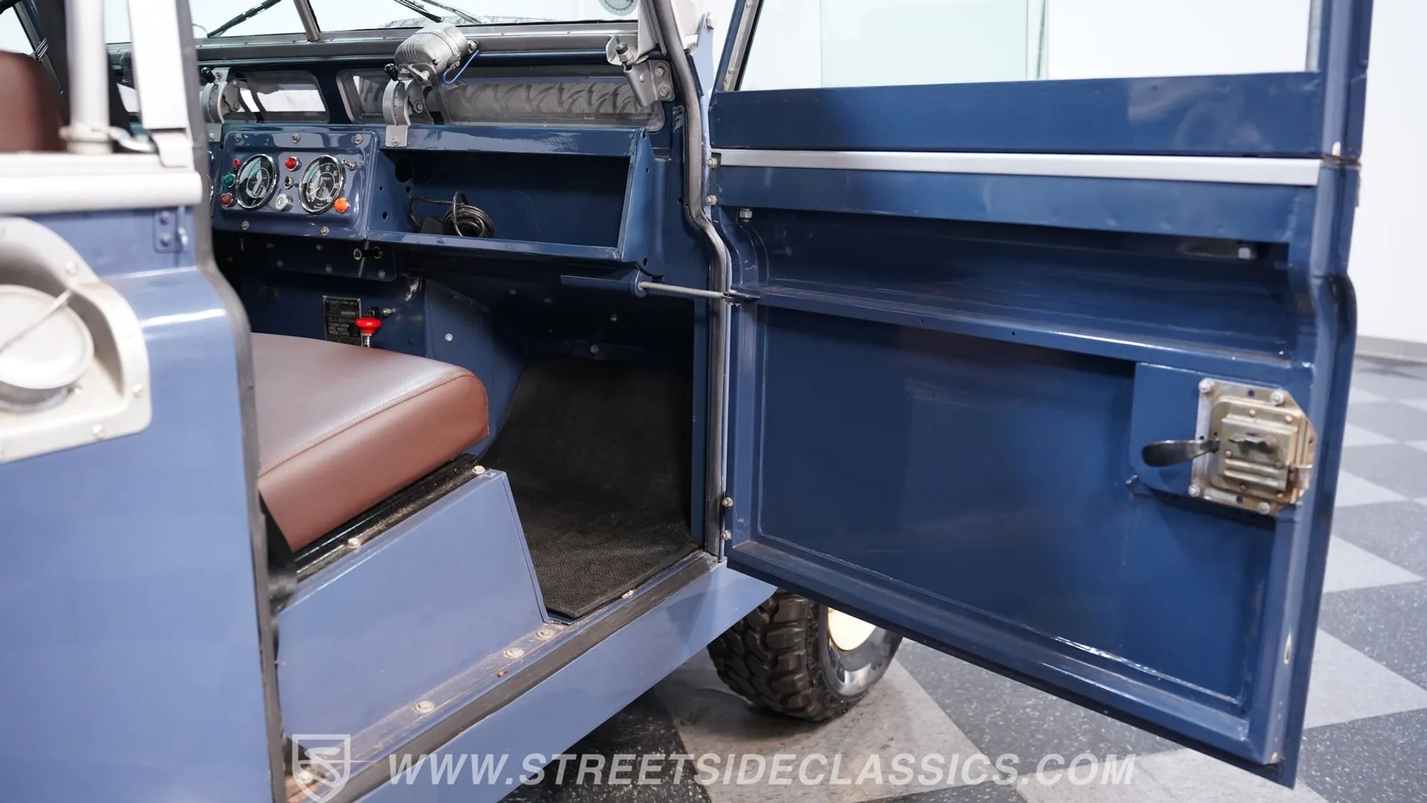 1967 Land Rover Series II Santana