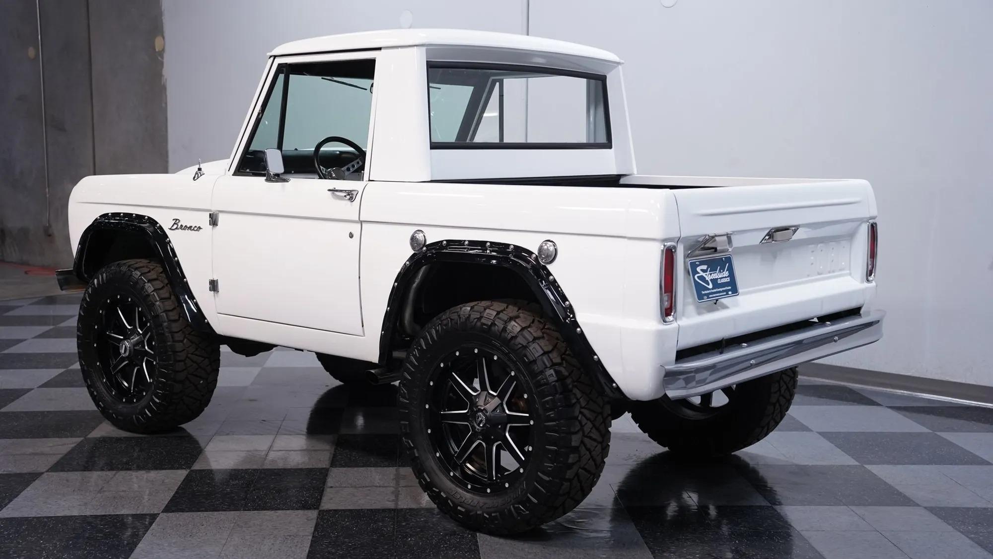1969 Ford Bronco Half-Cab - 4