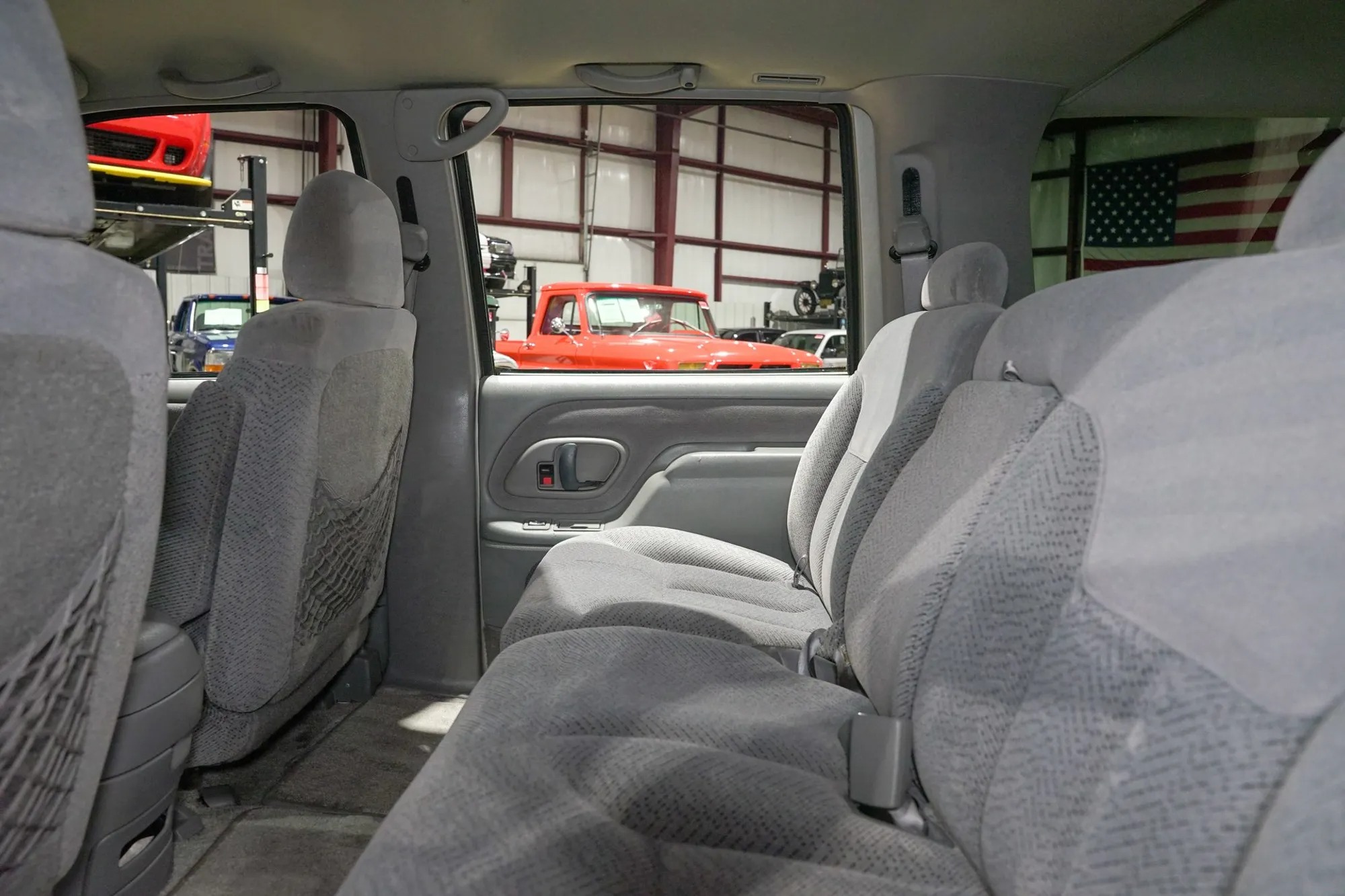 1999 Chevrolet Suburban LS