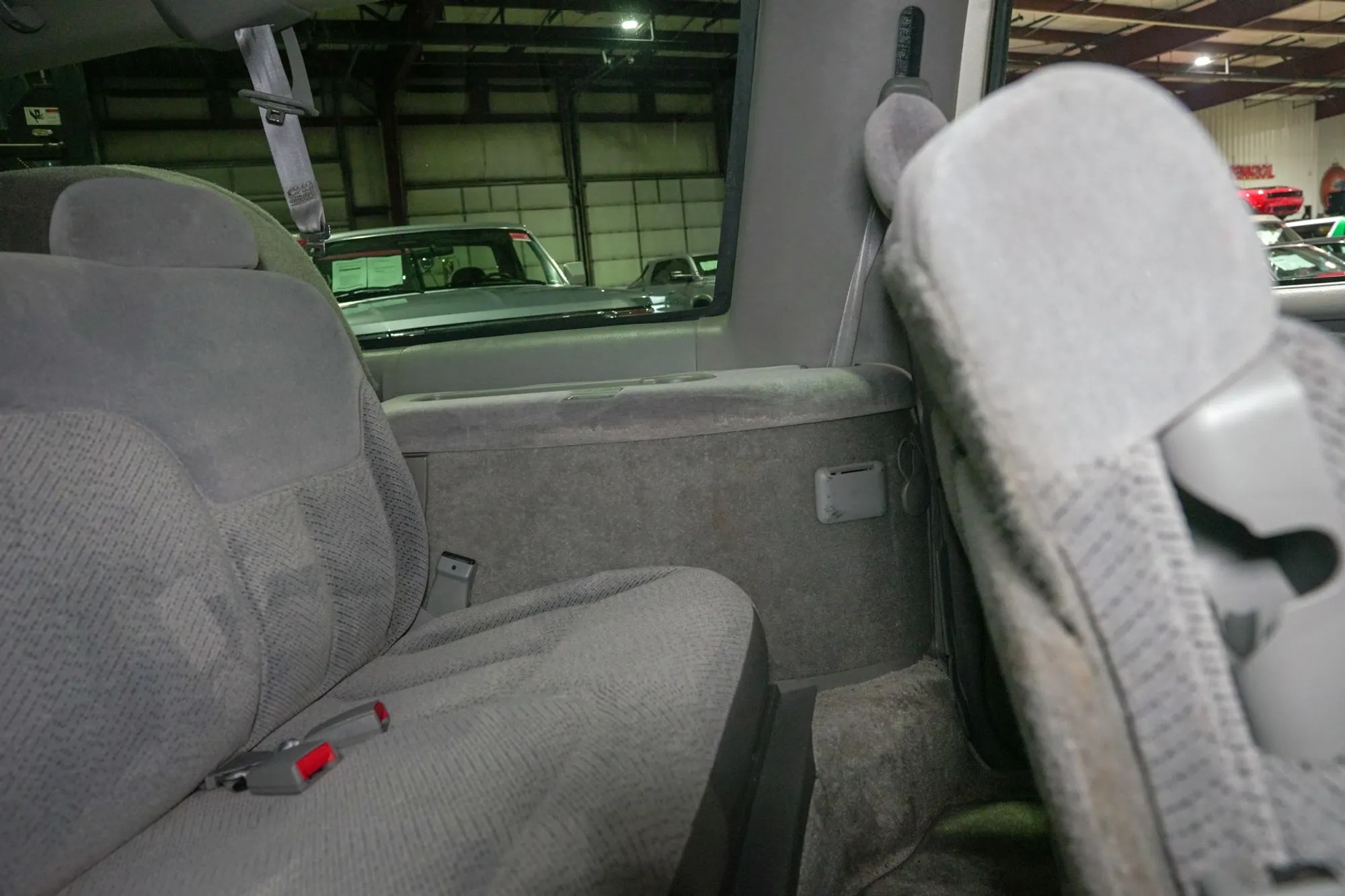 1999 Chevrolet Suburban LS