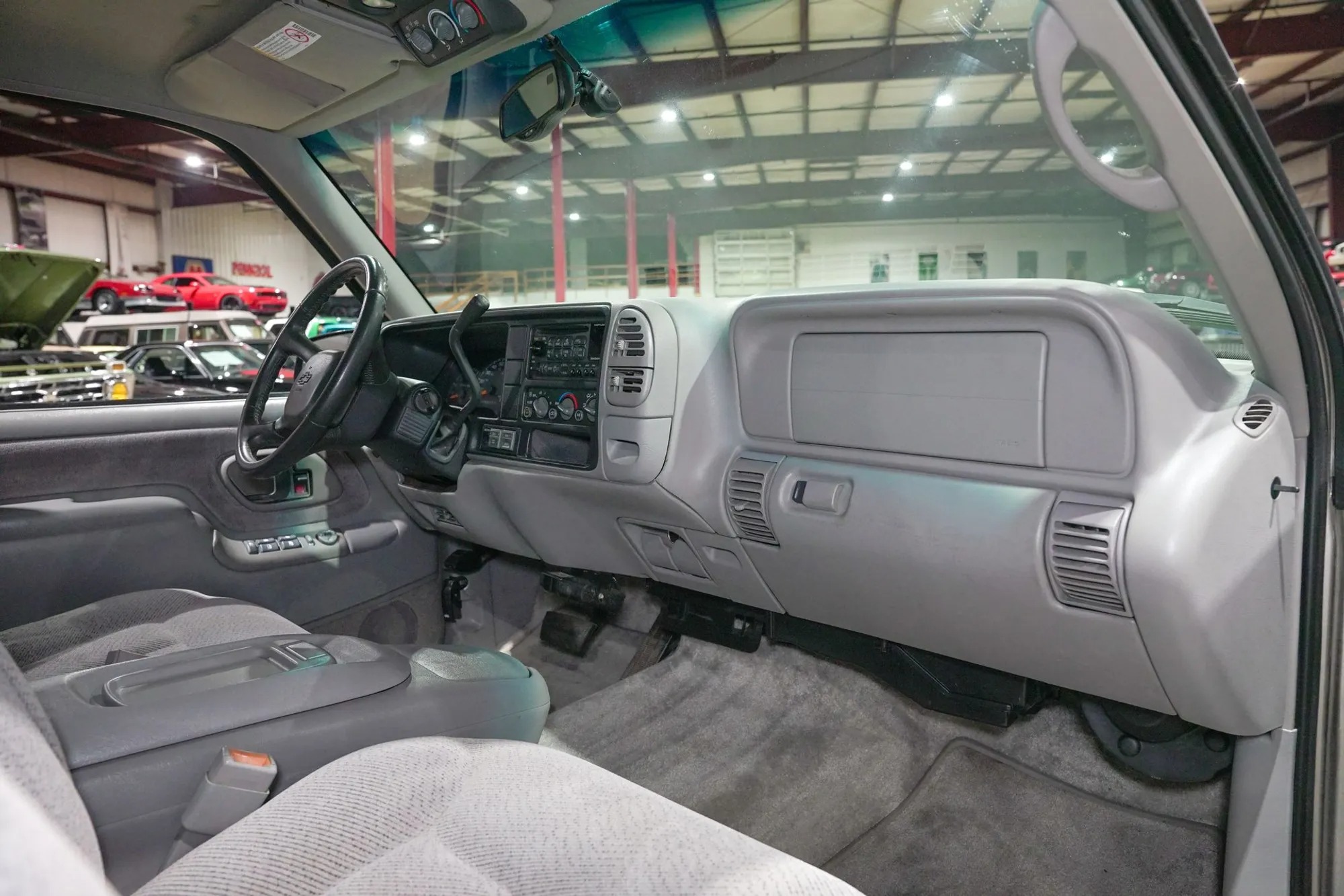1999 Chevrolet Suburban LS