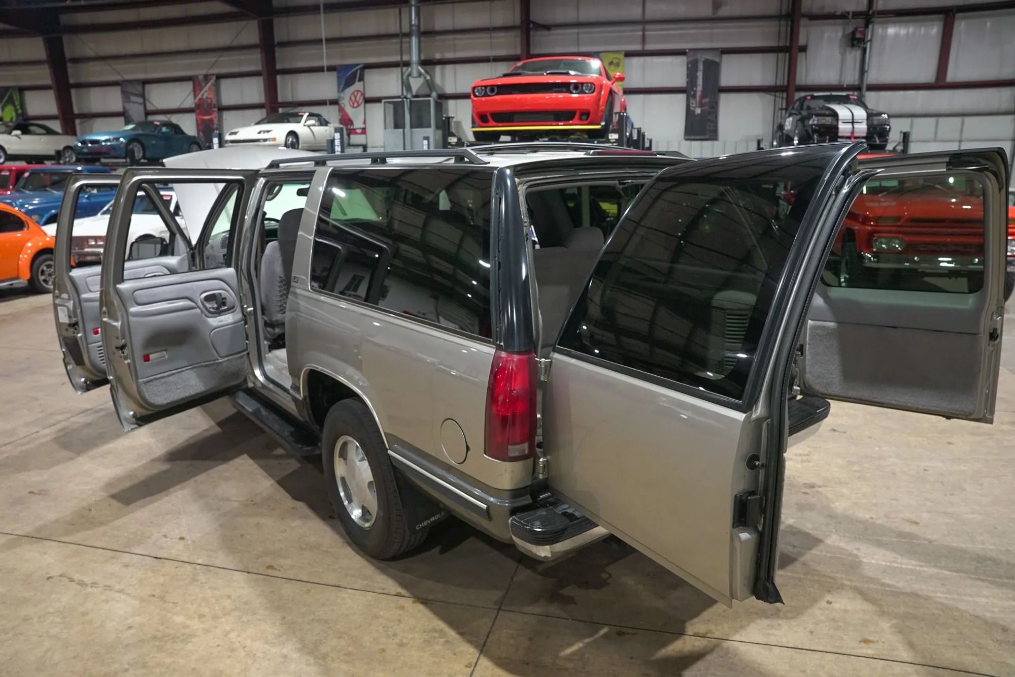 1999 Chevrolet Suburban LS