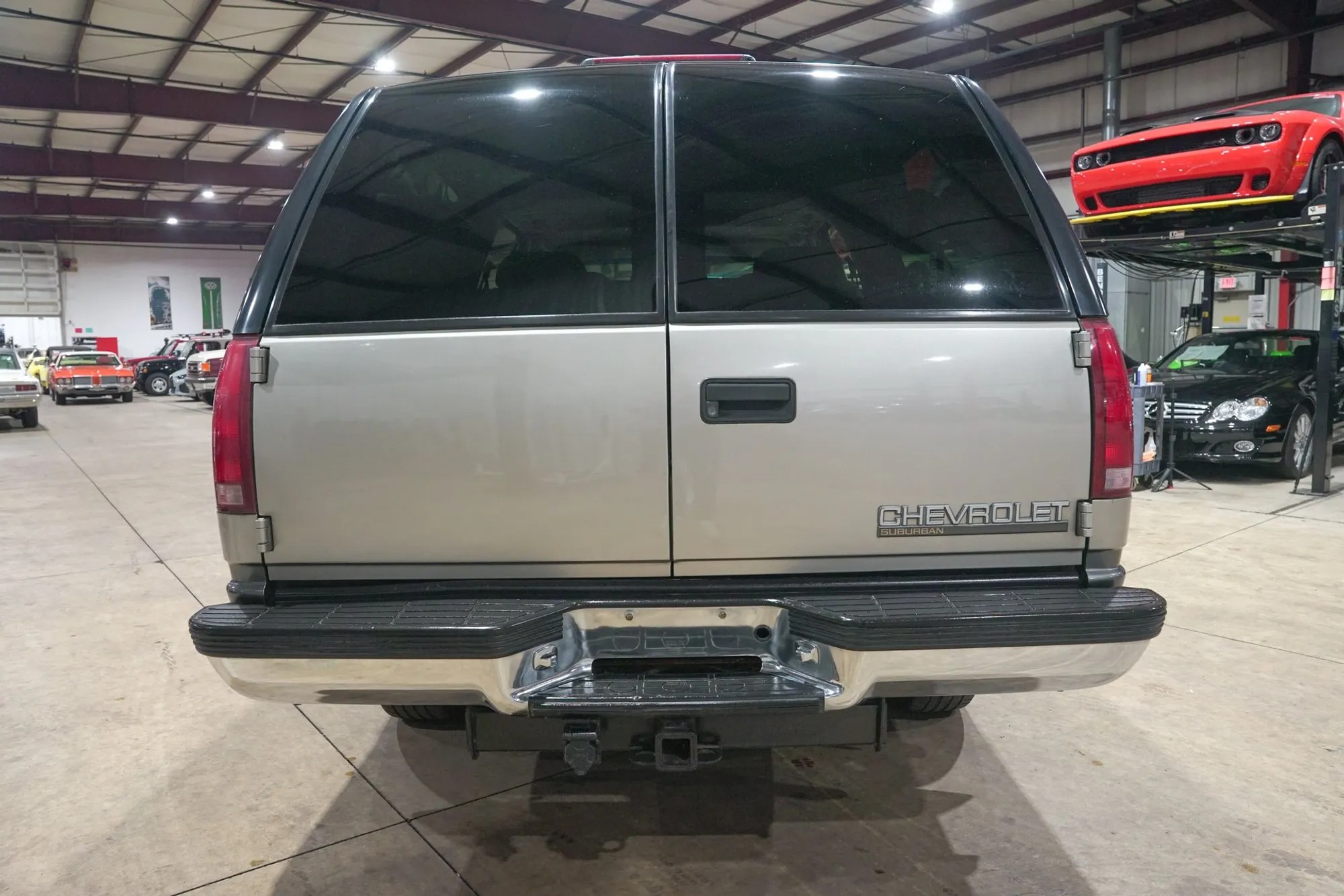 1999 Chevrolet Suburban LS