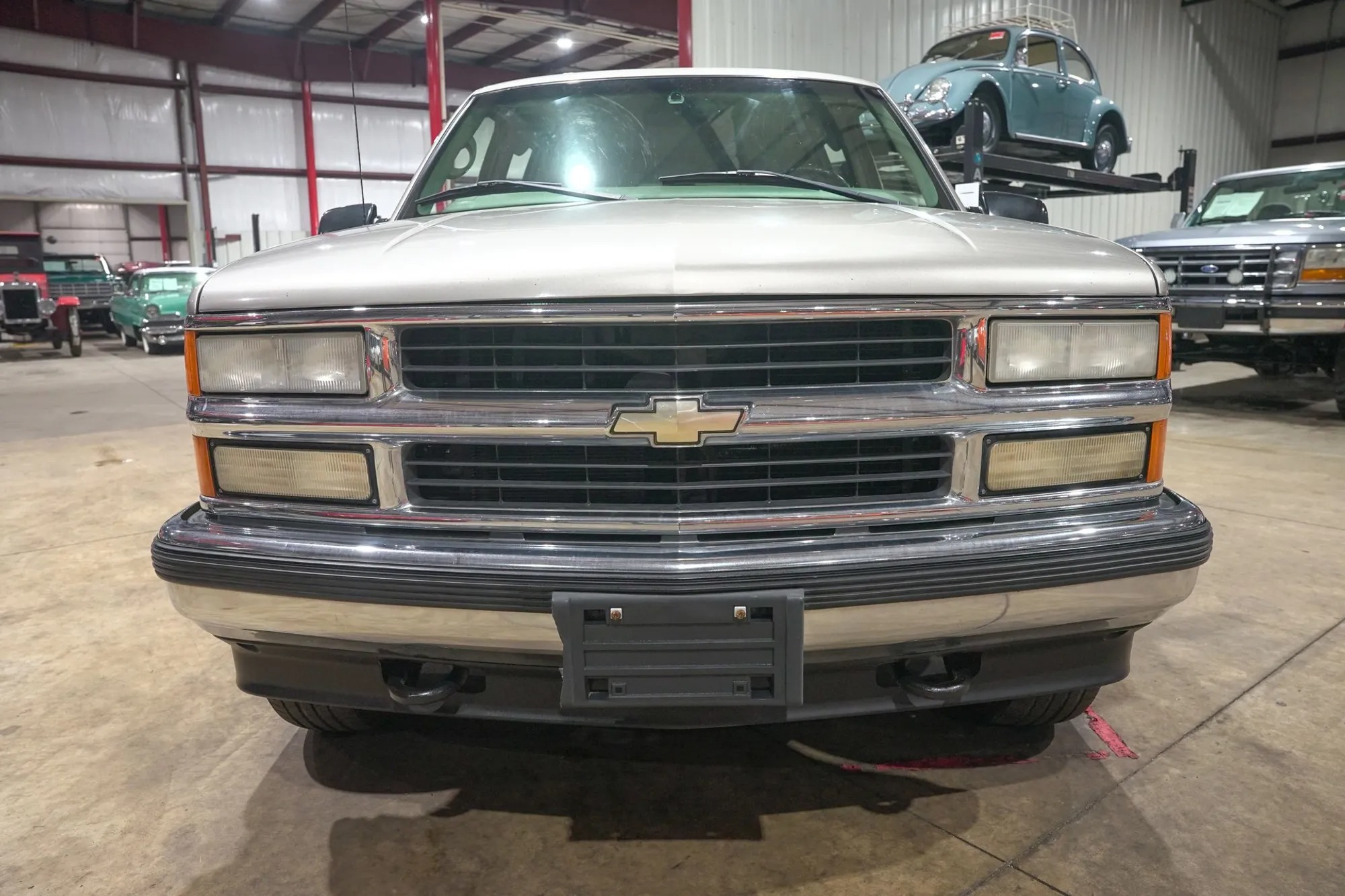 1999 Chevrolet Suburban LS