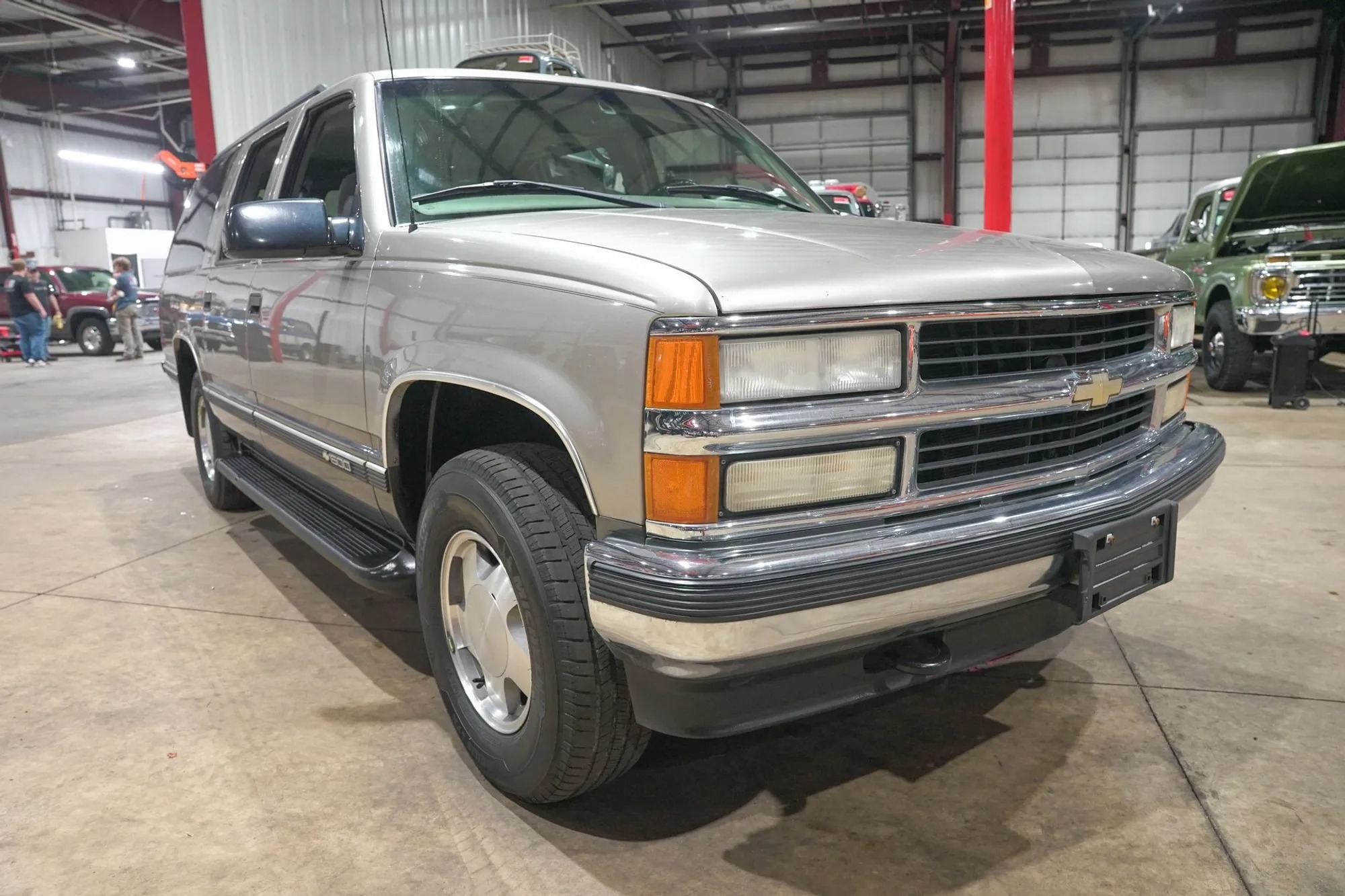 1999 Chevrolet Suburban LS