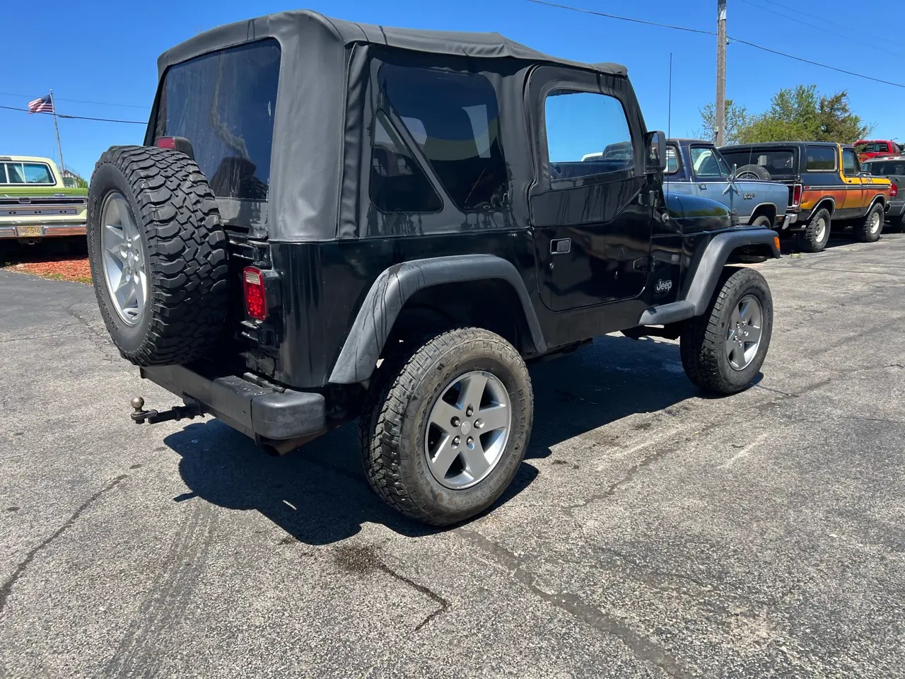 1998 Jeep Wrangler SE - 3