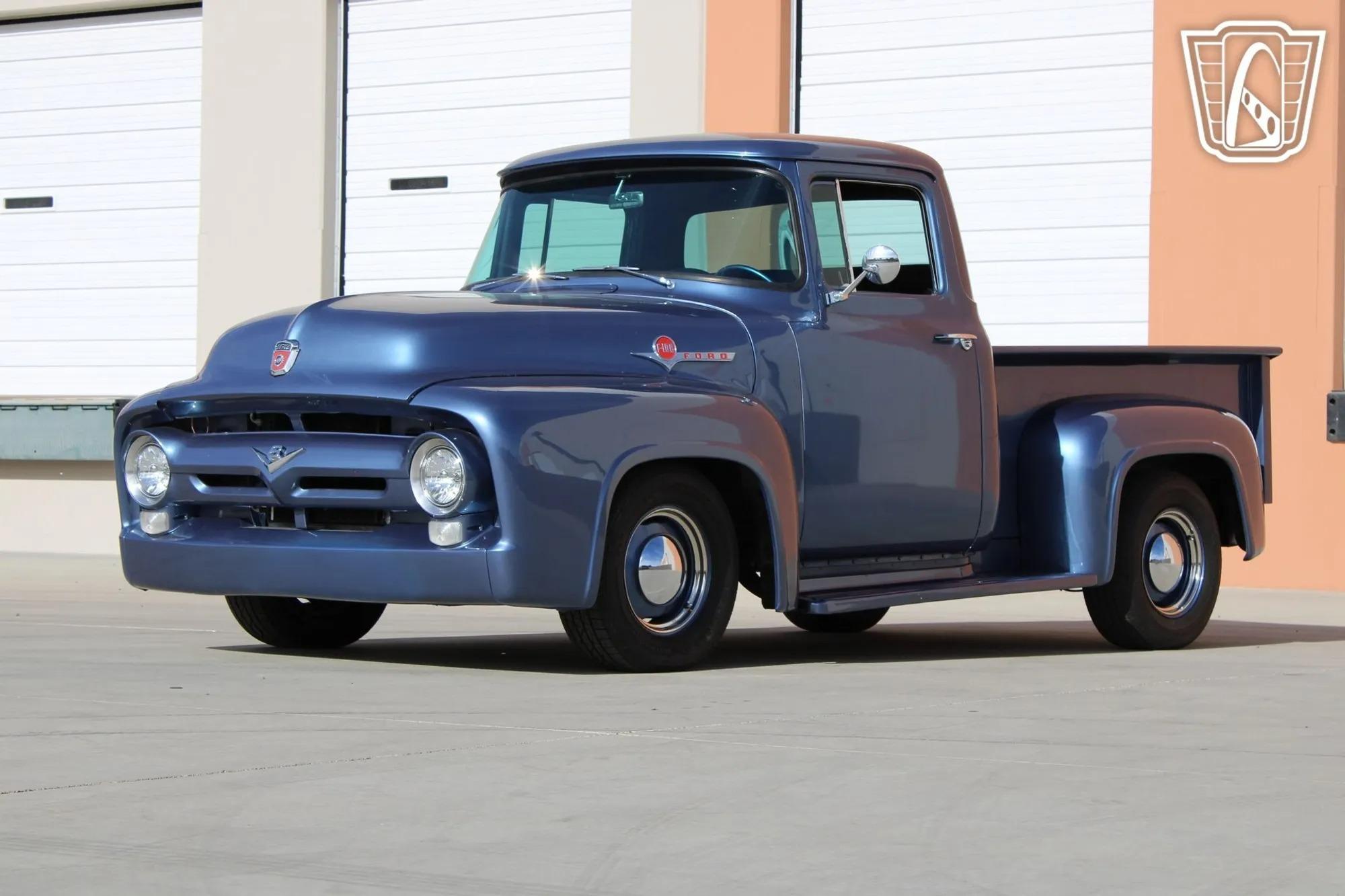  Ford F-100