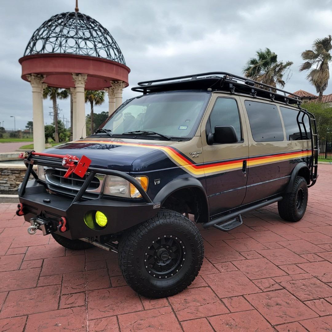 2001 Ford E-350 Overland Van