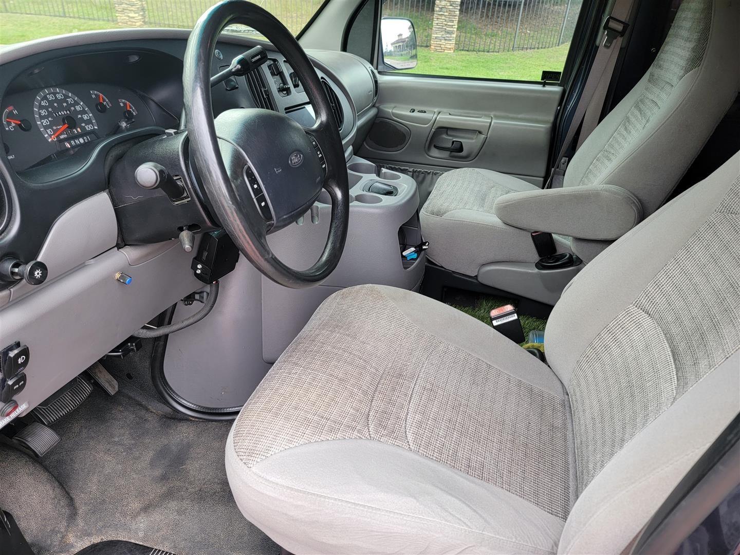 2001 Ford E-350 Overland Van
