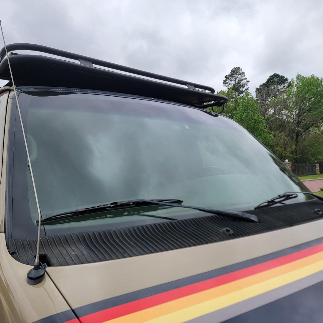 2001 Ford E-350 Overland Van