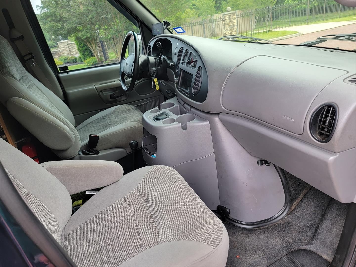 2001 Ford E-350 Overland Van